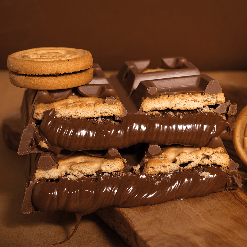 TAVOLETTA CIOCCOLATO CON BISCOTTI BAIOCCHI ALLA NOCCIOLA