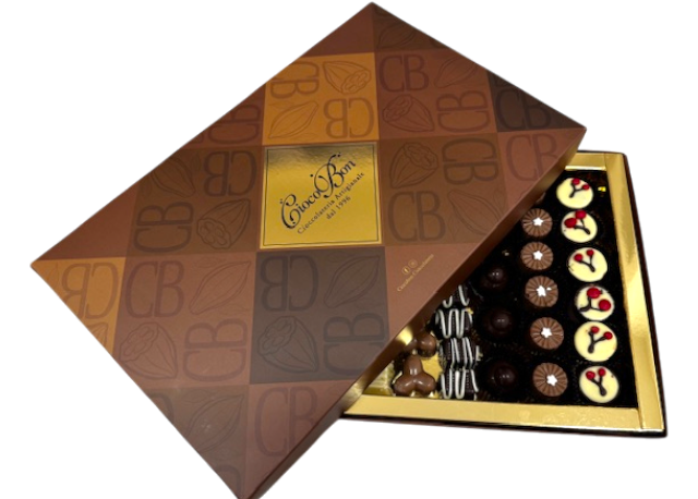Scatola con cioccolatini assortiti