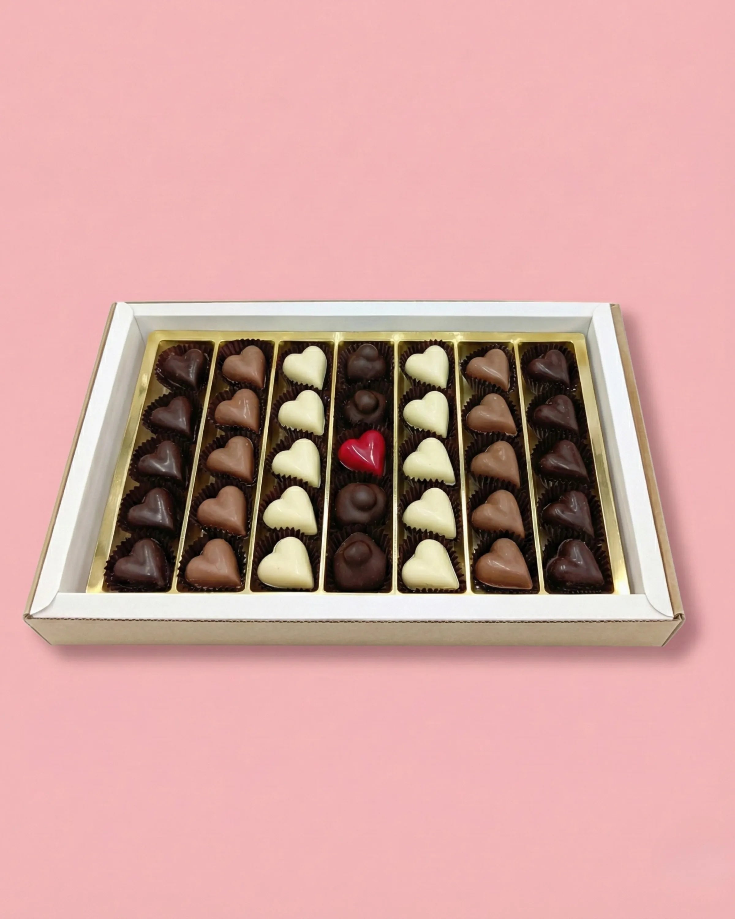 SCATOLA CON PRALINE ARTIGIANALI A FORMA DI CUORE gr.500