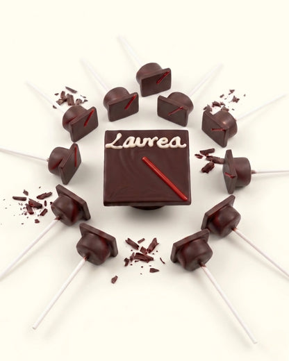 Torta con lollipop di cioccolato Laurea