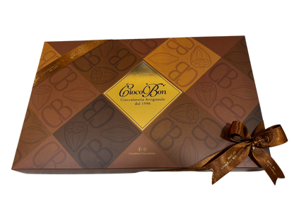 Scatola con cioccolatini assortiti